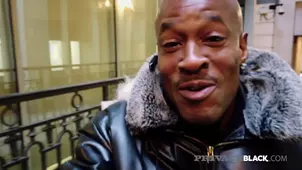 Alessa Savage was fucked by a black guy but not so well lame shit