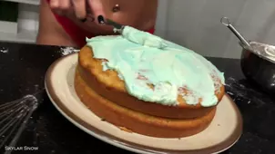 Skylar Snow got banged in the kitchen by a horny dude to satisfy her need for intense action