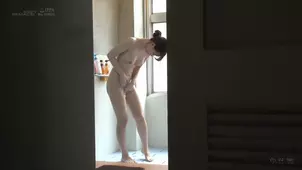 Extremely hot Japanese nurse Akari Mitani knows what she is doing